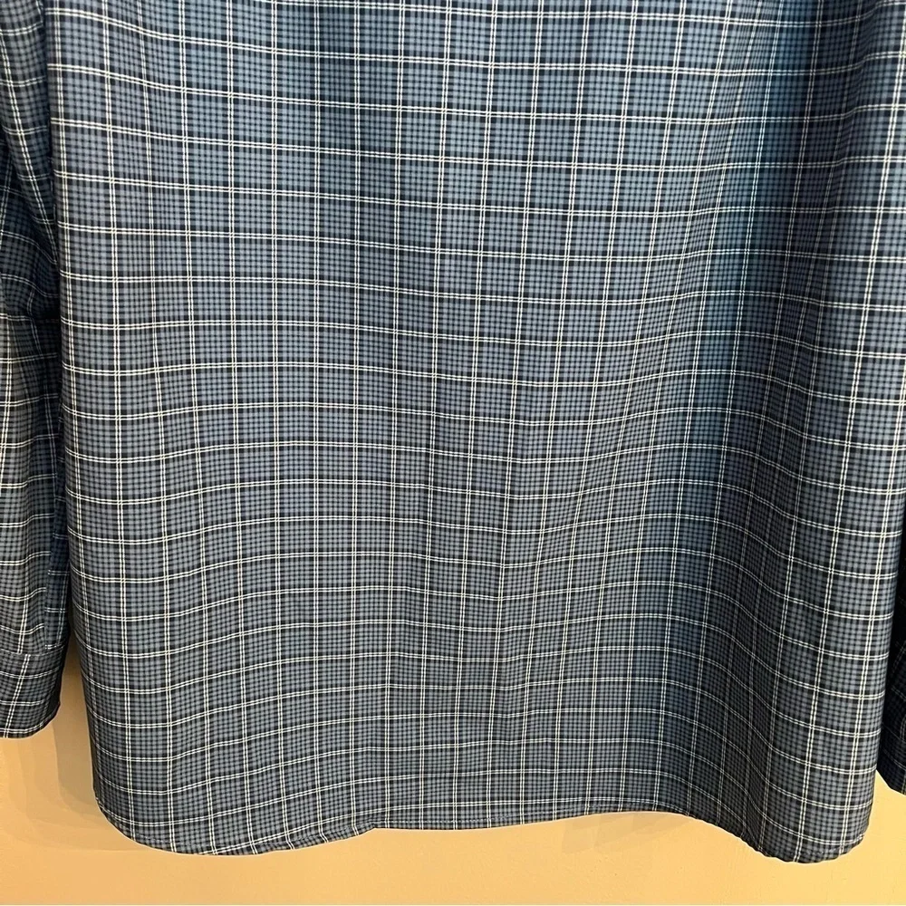 Chaps Everyday Performance Button Down Long Sleeve Blue Plaid Size L